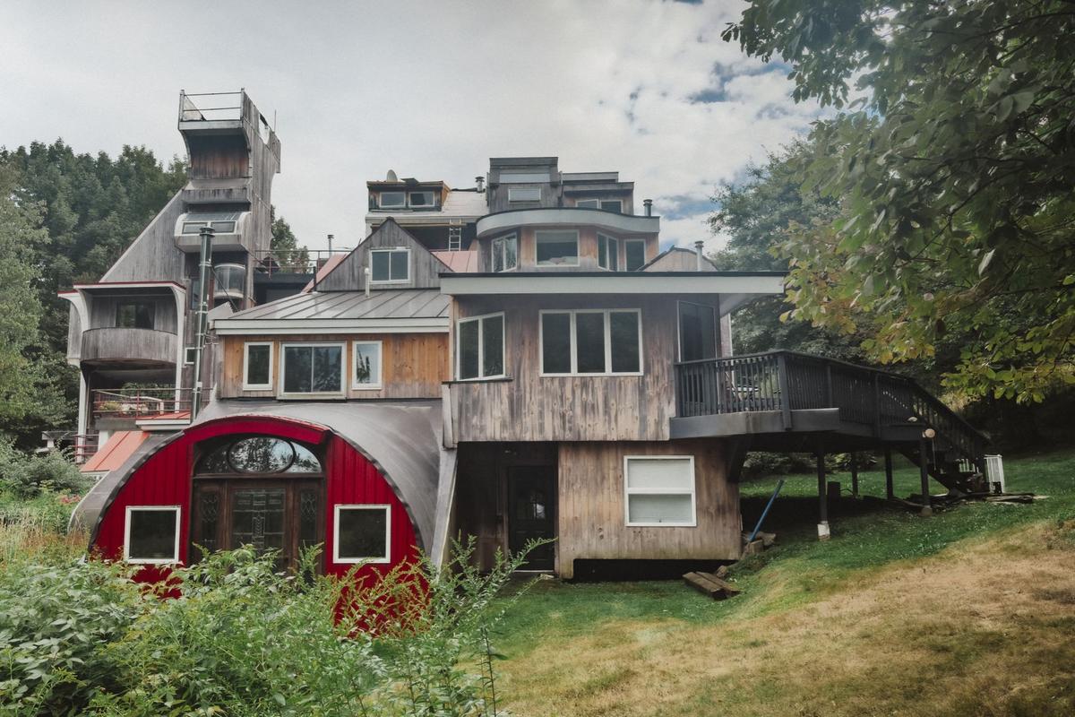 Prickly Mountain and My Design Build Life (Zdroj: Film a architektura)