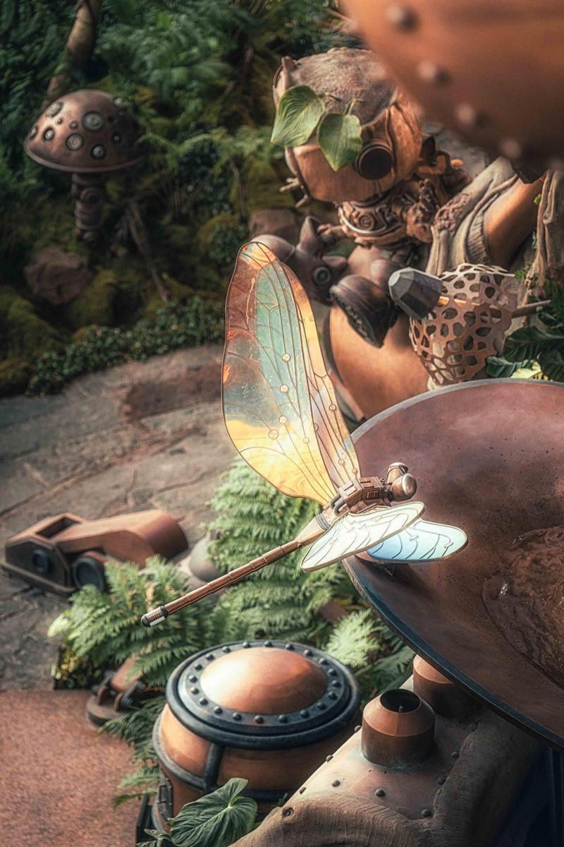 Steampunkový Zázračný strom v obchodním domě v čínském Čchung-čchingu (Foto: Chen Yanzhou)