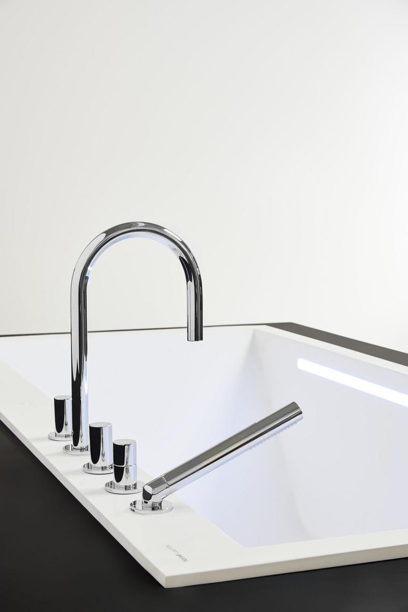 Vanová pětiotvorová baterie Kartell (Zdroj: LAUFEN)