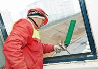 Jak se bránit nekvalitně odvedené práci řemeslníků: reklamace, lhůty a skryté vady