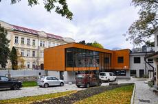 rekonstrukce-fasady-s-pouzitim-desek.jpg