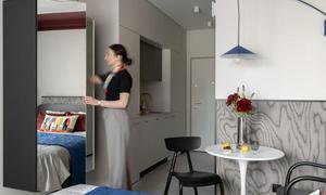 Na dvaceti metrech čtverečních se našlo místo i pro pohodlí. Gdaňský apartmán se inspiroval hotelem