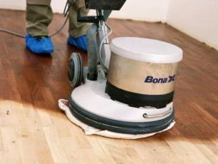 Renovace dřevěné podlahy, to není jen broušení