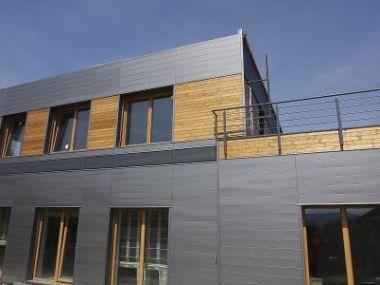 Moderní fasáda z materiálů Lindab