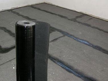 Izolujte dům proti zemní vlhkosti