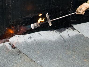 Izolace ploché střechy ochrání stavební konstrukce