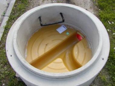 Nová odolná plastová dna pro kanalizační šachty