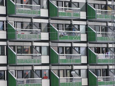 Blok P v grónském Nuuku (Zdroj: Wikipedie, Foto: Oliver Schauf / C00)