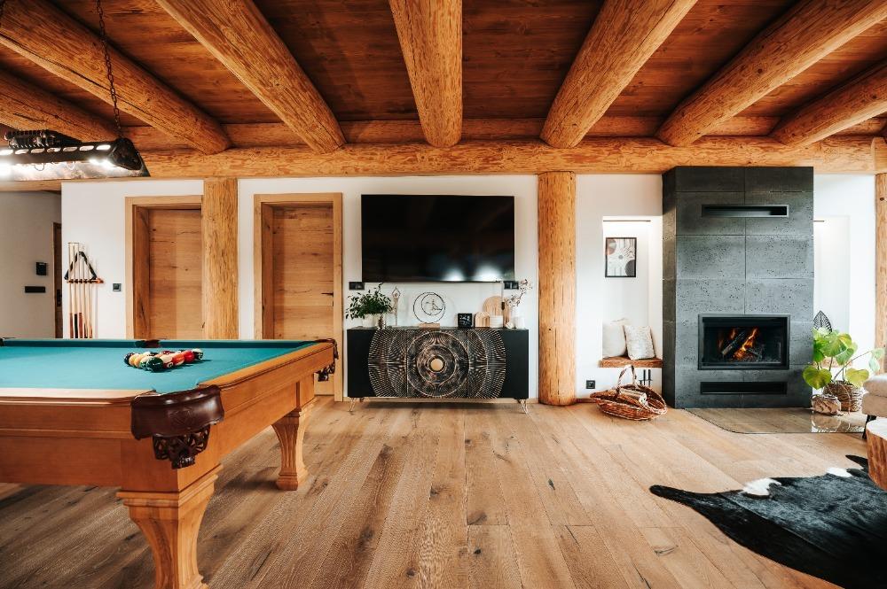 Dřevostavba Post and Beam - Meltoni, interiér; Dům měsíce srpna 2026 (Zdroj: Sruby Urban)