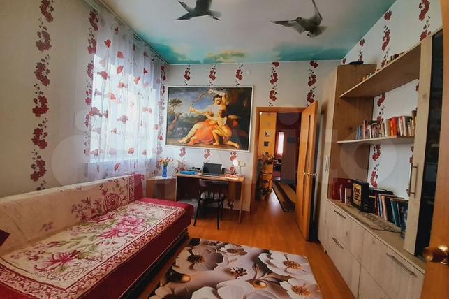 Iluze carského paláce za pár rublů (Zdroj: Avito.ru)