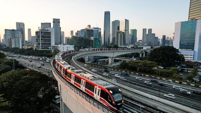 Jakarta klesla za posledních 30 let o 4 metry (Zdroj: Shutterstock)