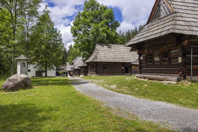 Historické roubenky (Zdroj: Shutterstock)
